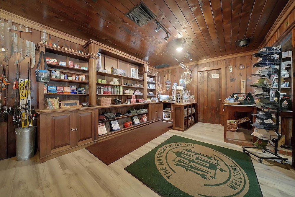 Narrow Gauge Inn by null