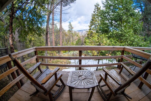 特色装修、特色家居、熨斗/熨衣板、婴儿床