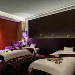 Body treatments, facials, reflexology, 13 treatment rooms, massages
