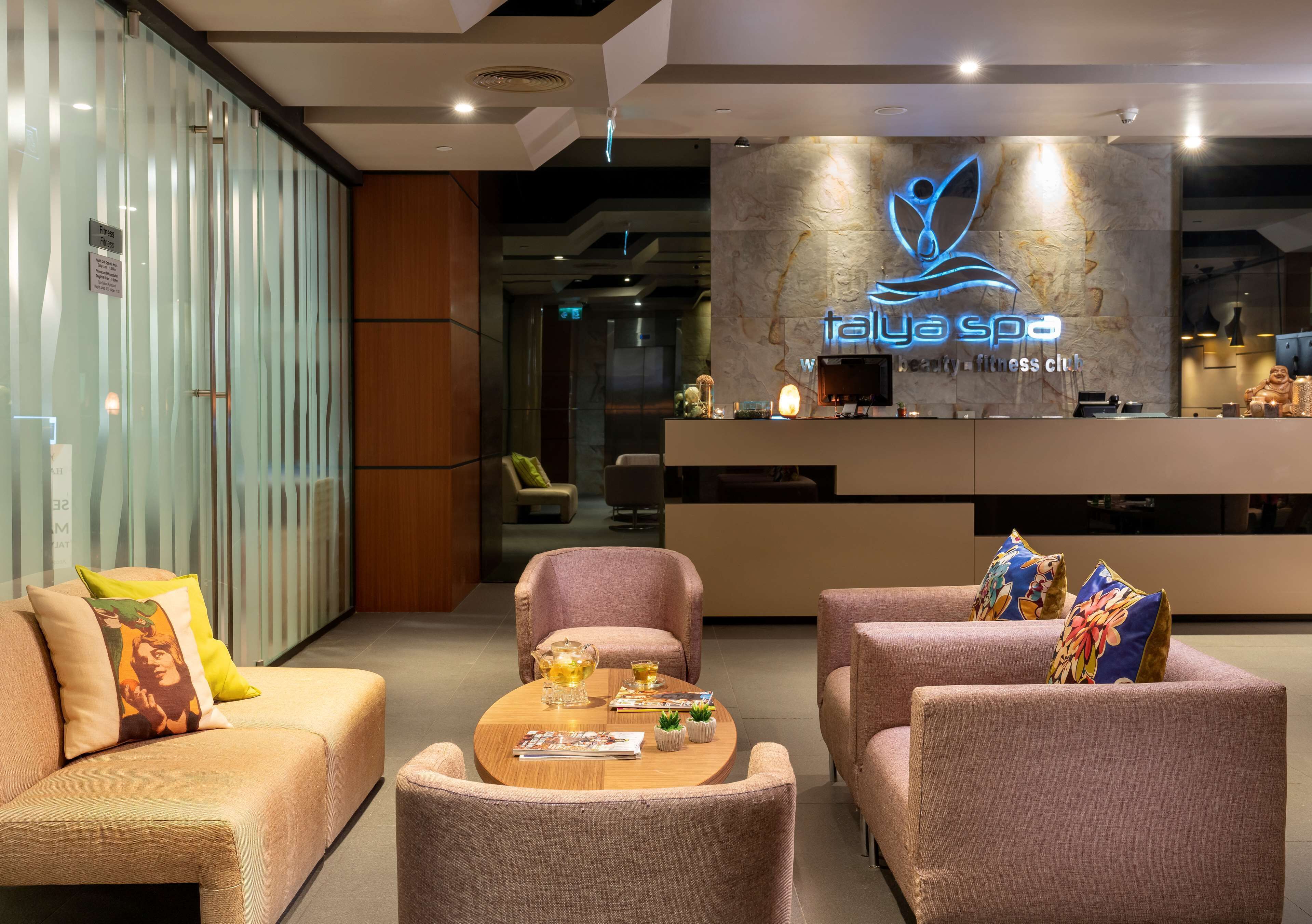 couples treatment room(s), sauna, steam room, turkish bath/hammam