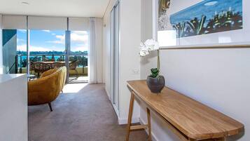 Minibar, in-room safe, individually decorated, individually furnished