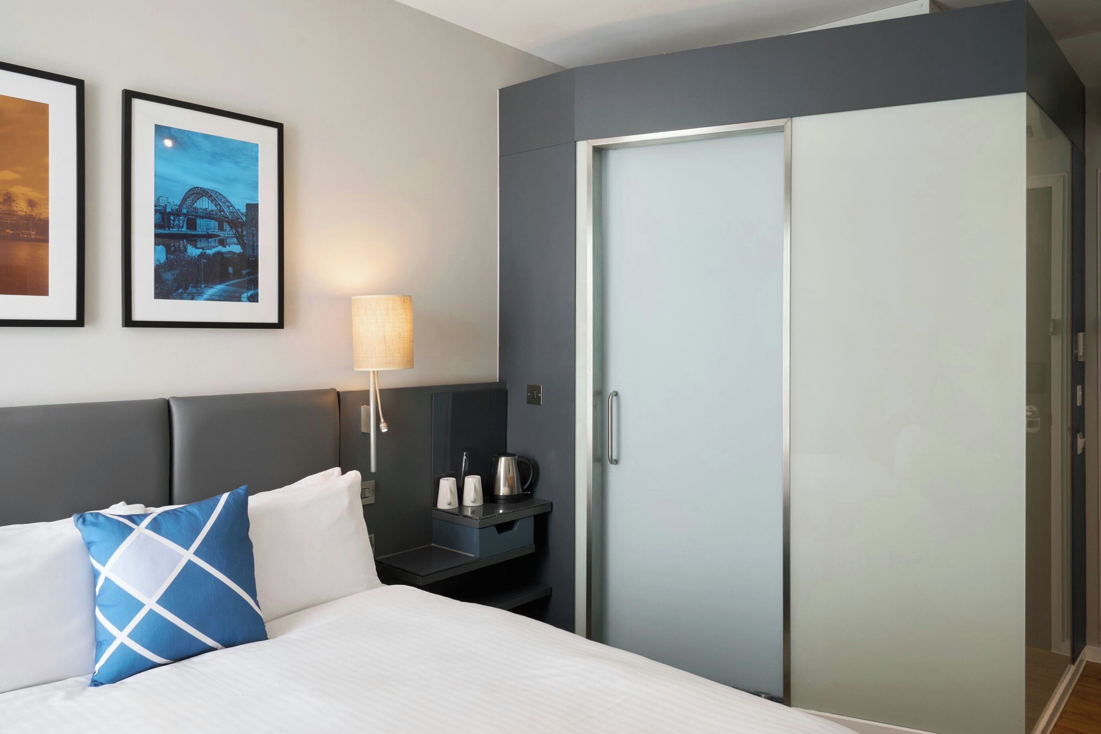 standard double room | in-room safe, desk, blackout curtains, iron/ironing board