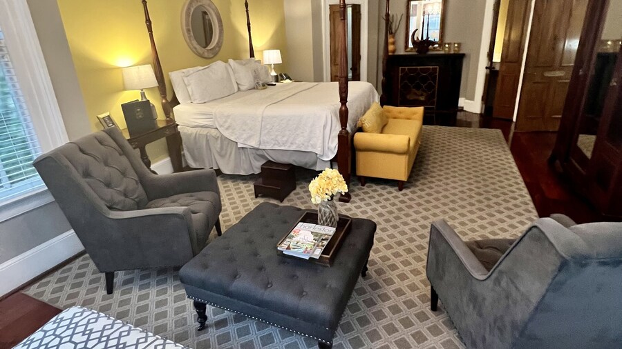 Barksdale House Inn