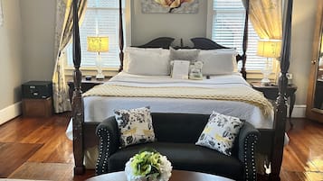 In-room safe, individually decorated, individually furnished, desk