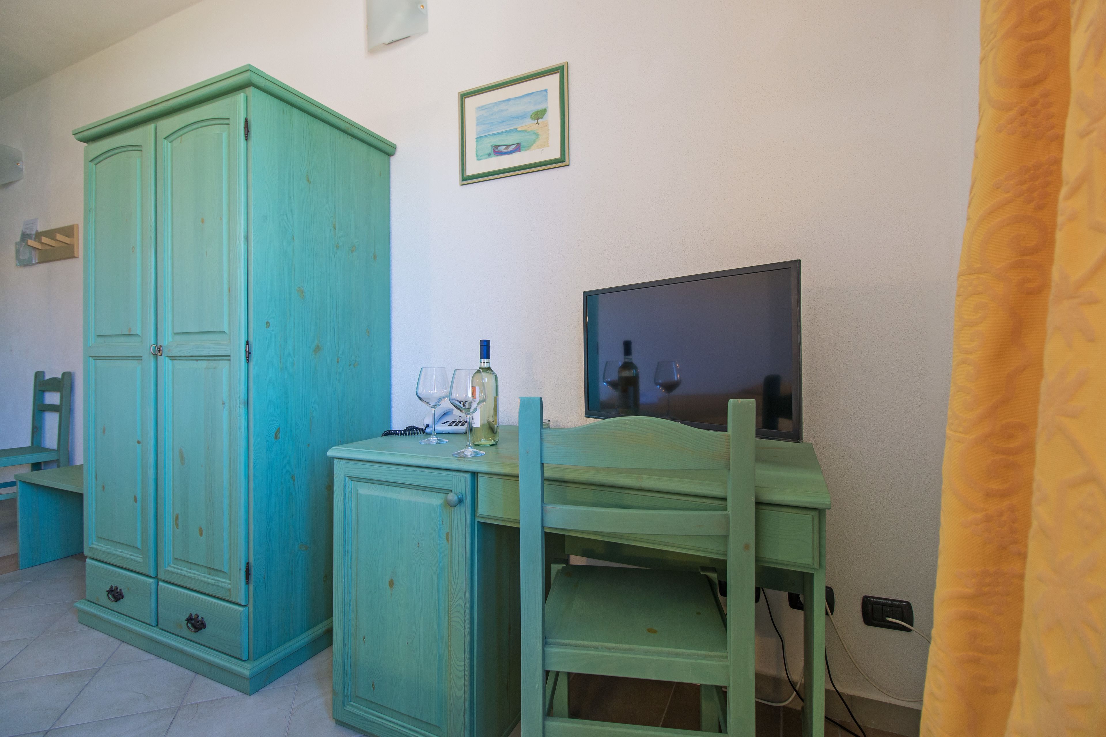 Vierbettzimmer | Zimmersafe, schallisolierte Zimmer, Bügeleisen/Bügelbrett, Bettwäsche