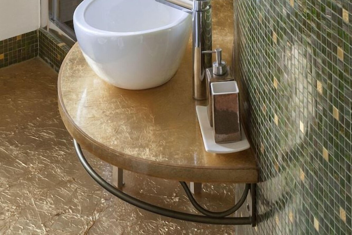 Bathroom | Free toiletries, hair dryer, slippers, bidet