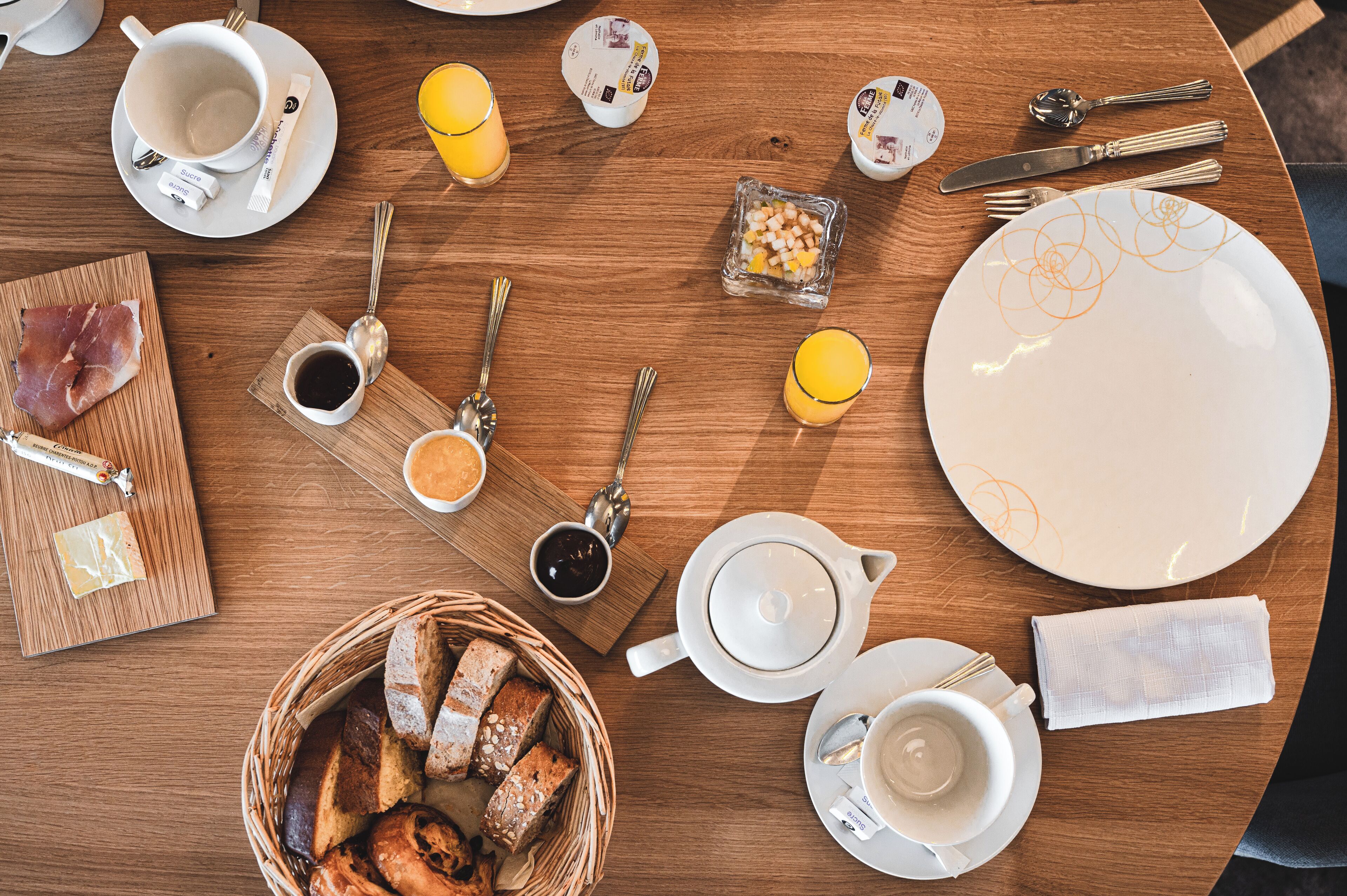 breakfast, lunch, dinner served; beach views