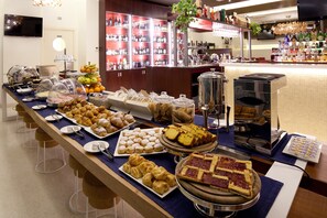 Petit déjeuner buffet