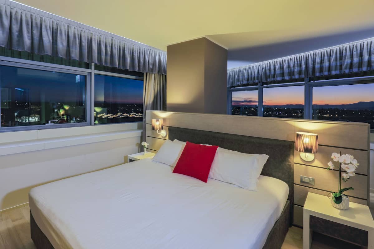 junior room | view from room