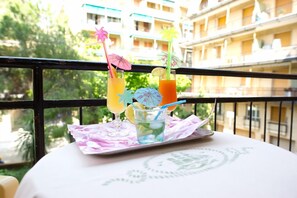 Se sirven desayunos, almuerzos y cenas