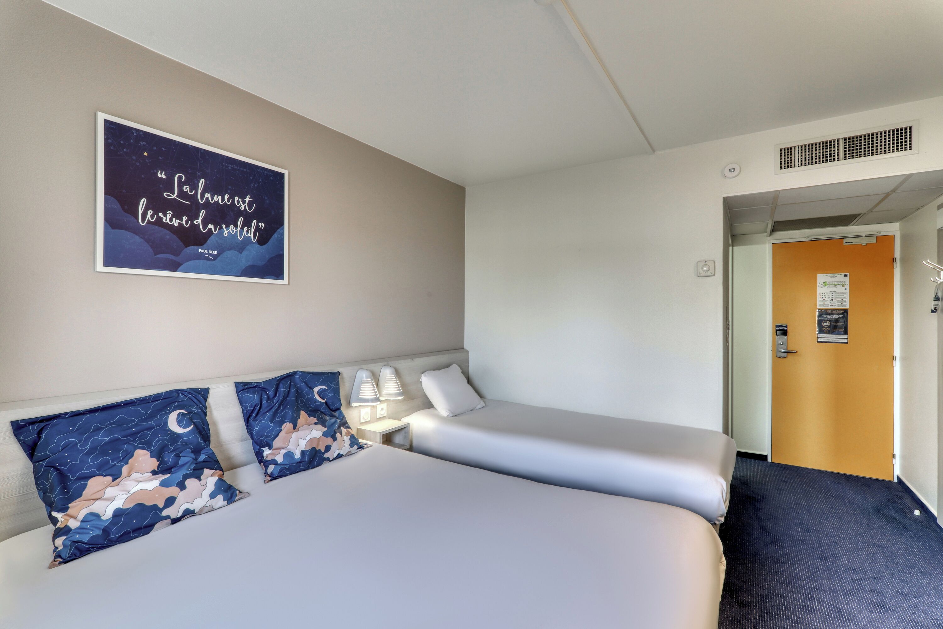 standard triple room | desk, blackout curtains, soundproofing, iron/ironing board