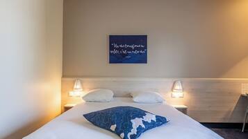 Standard Double Room | Desk, blackout drapes, soundproofing, iron/ironing board (on request)