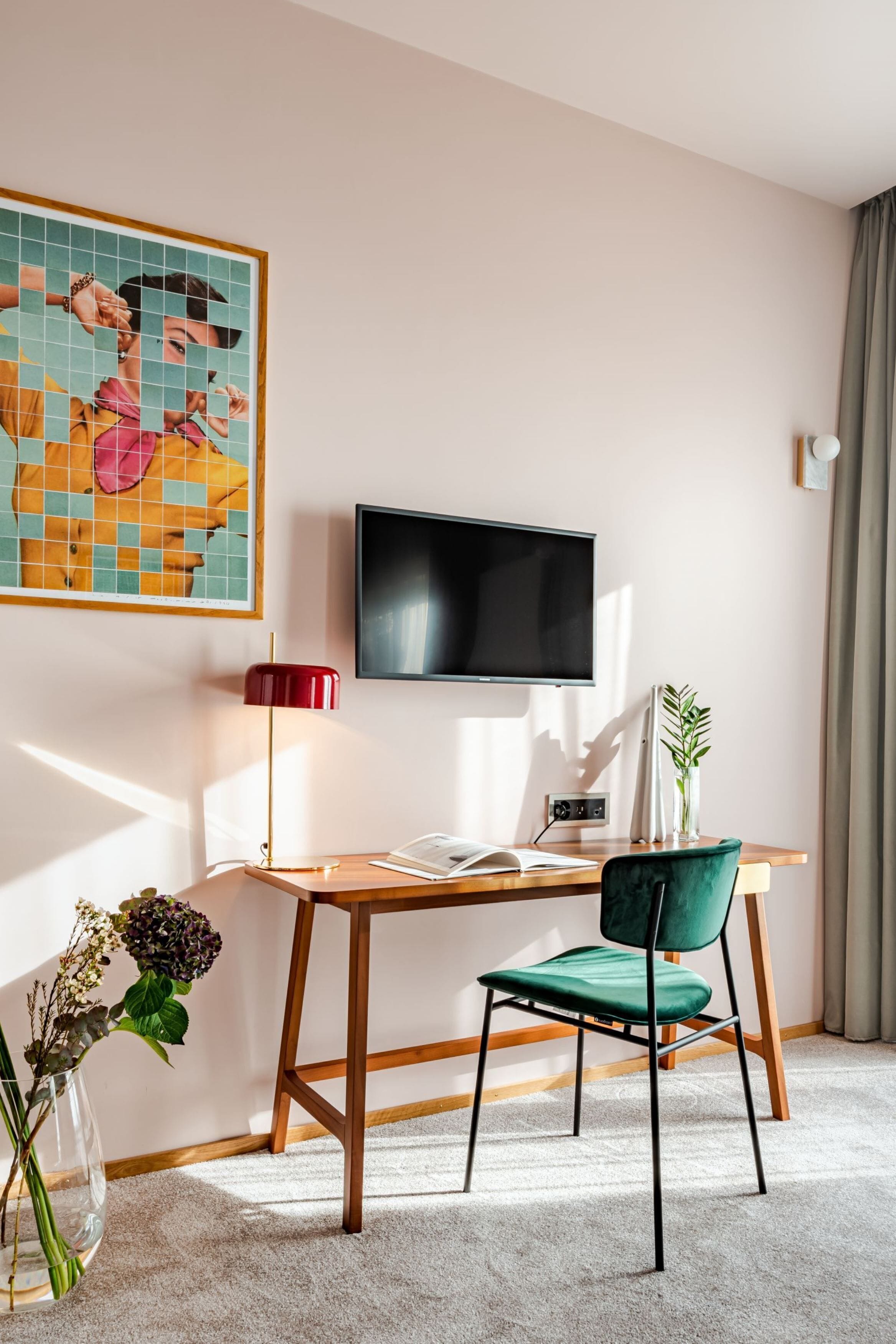 double room, balcony, lake view | desk, blackout curtains, free wifi, bed sheets