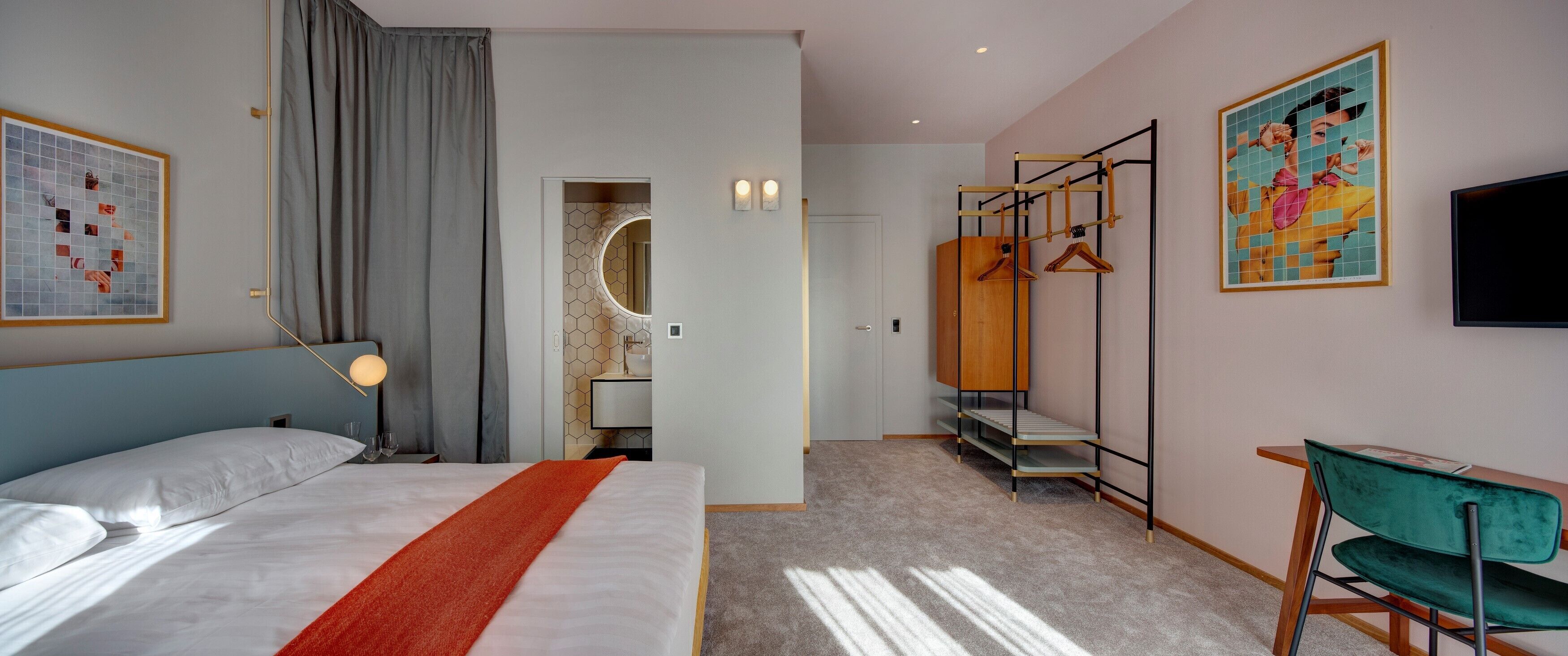 standard double or twin room, lake view | desk, blackout curtains, free wifi, bed sheets