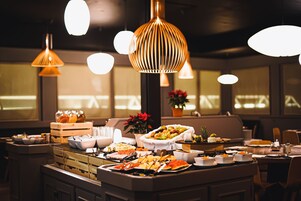 Desayuno buffet incluido todos los días 