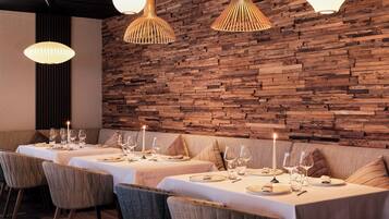 Abendessen, Fondue, Blick auf den Garten