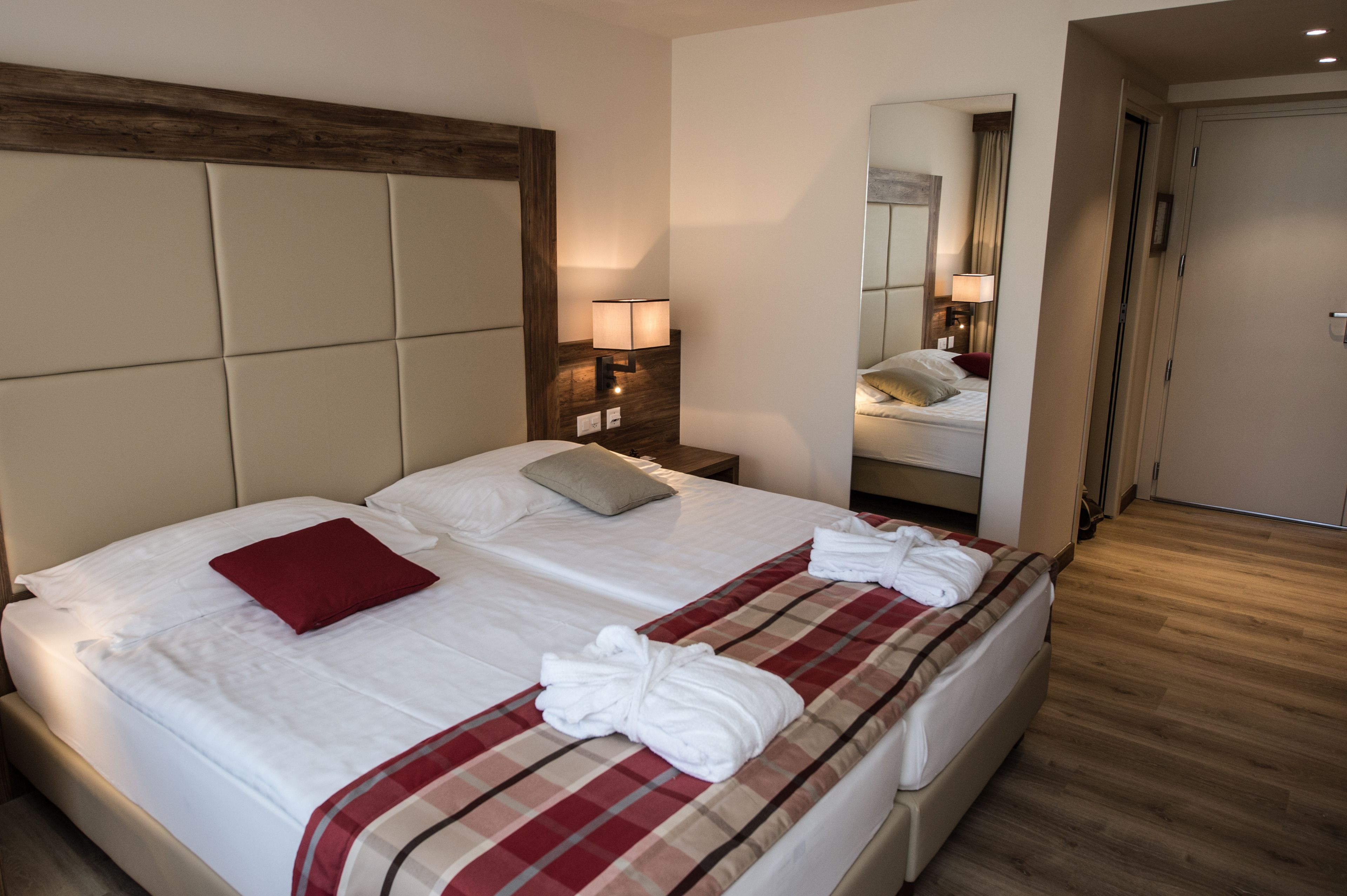 1 bedroom, premium bedding, pillow-top beds, minibar