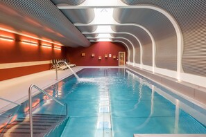 屋内プール、サンラウンジャー