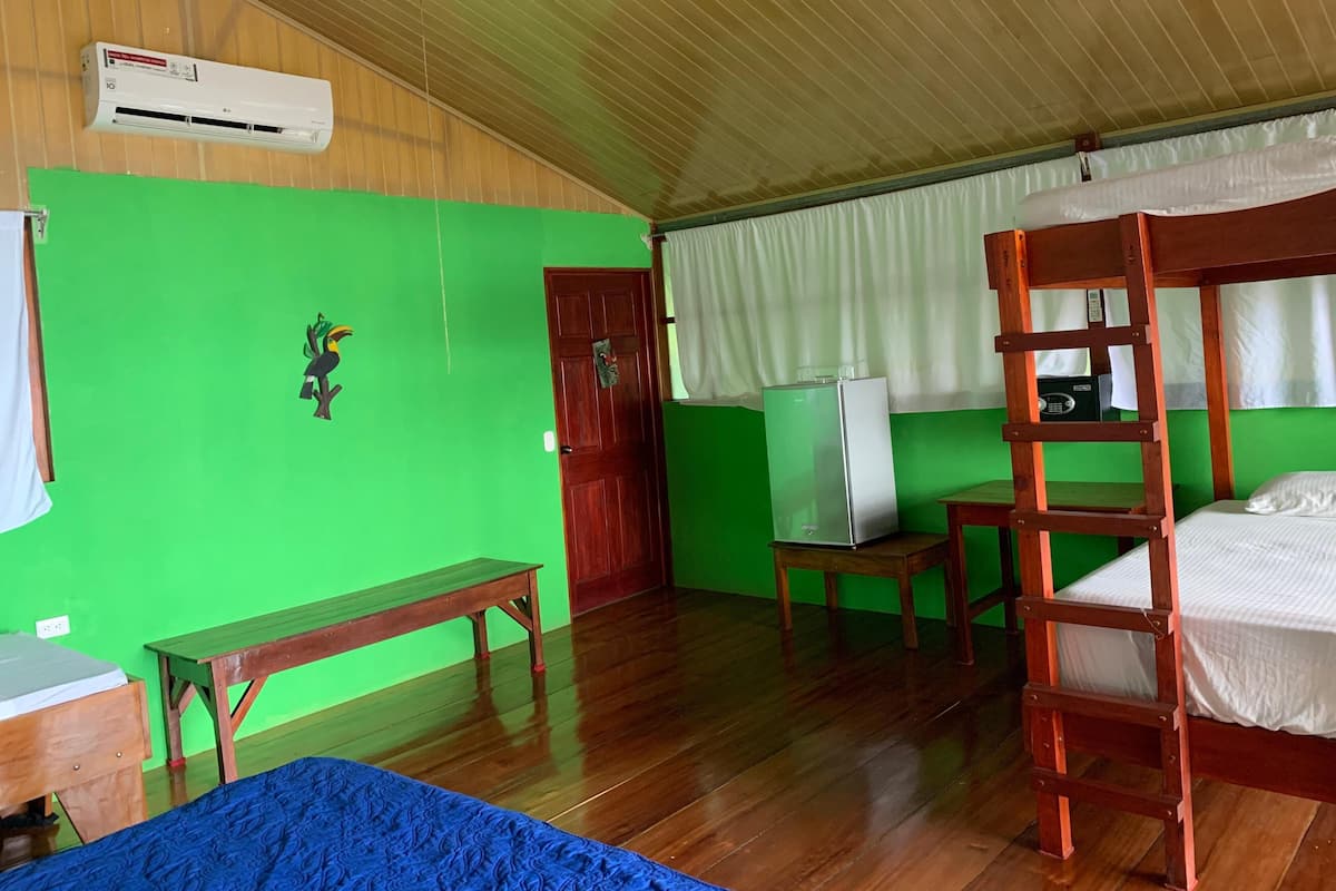 In-room safe, laptop workspace, blackout drapes, WiFi (free)