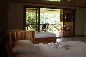 Villa Cecropia Vista al Bosque | 客房内保险箱、笔记本电脑工作区、遮光窗帘、免费 WiFi