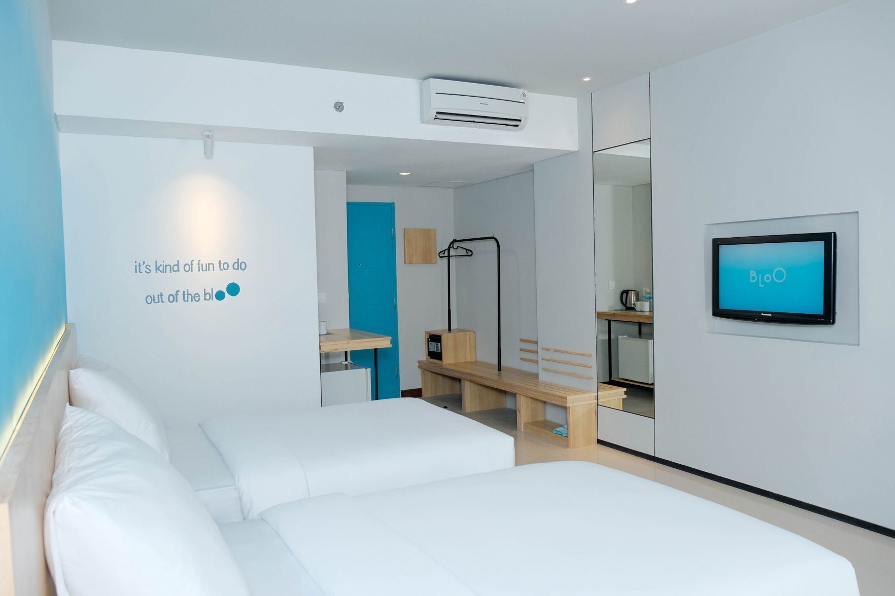 Ropa de cama de alta calidad, minibar, caja fuerte y escritorio