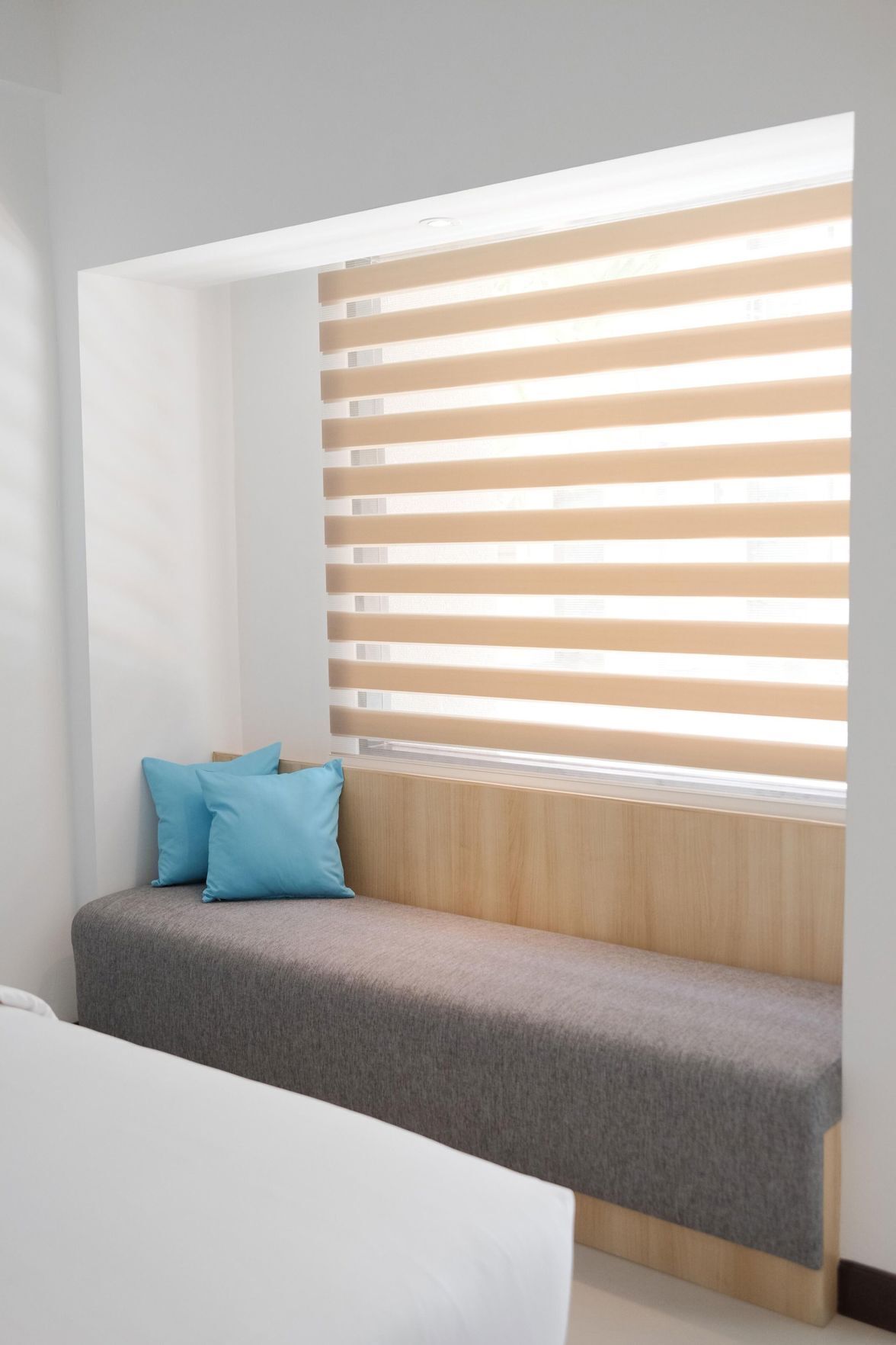 Ropa de cama de alta calidad, minibar, caja fuerte y escritorio