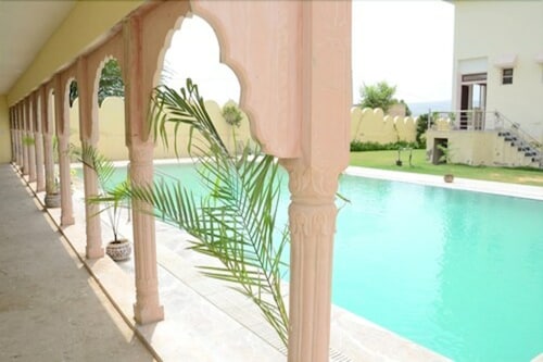 Satyam Palace Resort