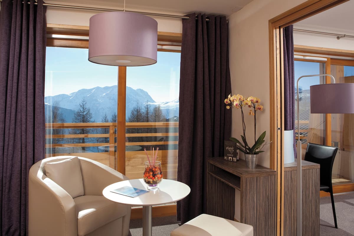 Coffres-forts dans les chambres, rideaux occultants