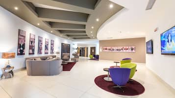 Área de estar no saguão