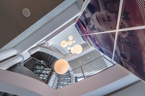 Lobby sitting area -  DB HOTEL VERONA, AIRPORT CONGRESS & SPA (Sommacampagna)