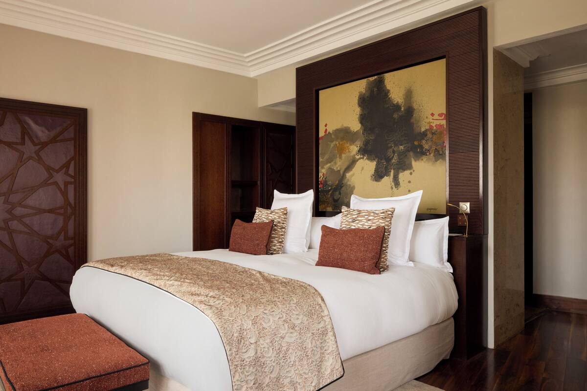 Suite Deluks, 1 kamar tidur | Seprai premium, brankas, kedap suara, dan tempat tidur bayi gratis