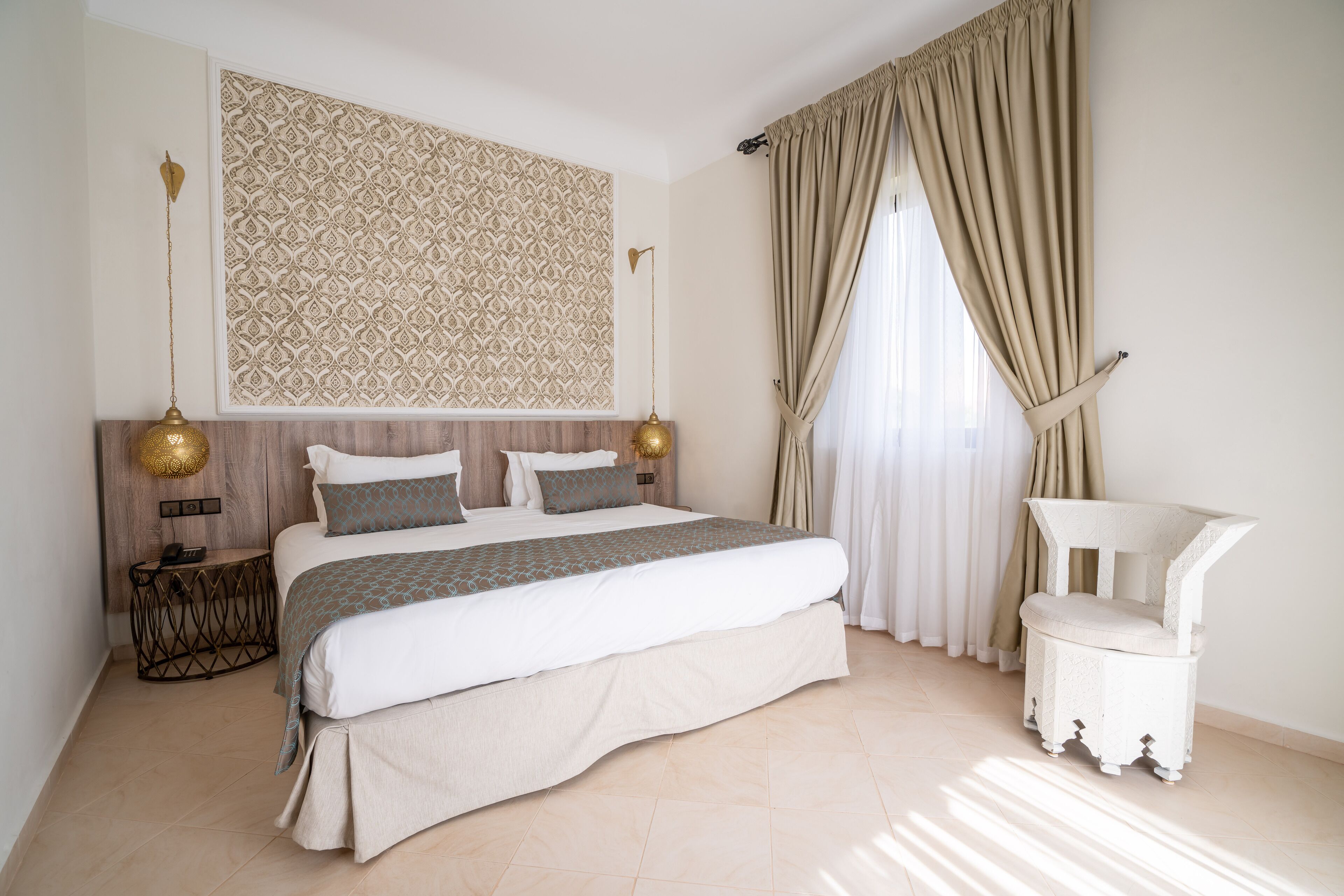 Premium bedding, minibar, in-room safe, laptop workspace