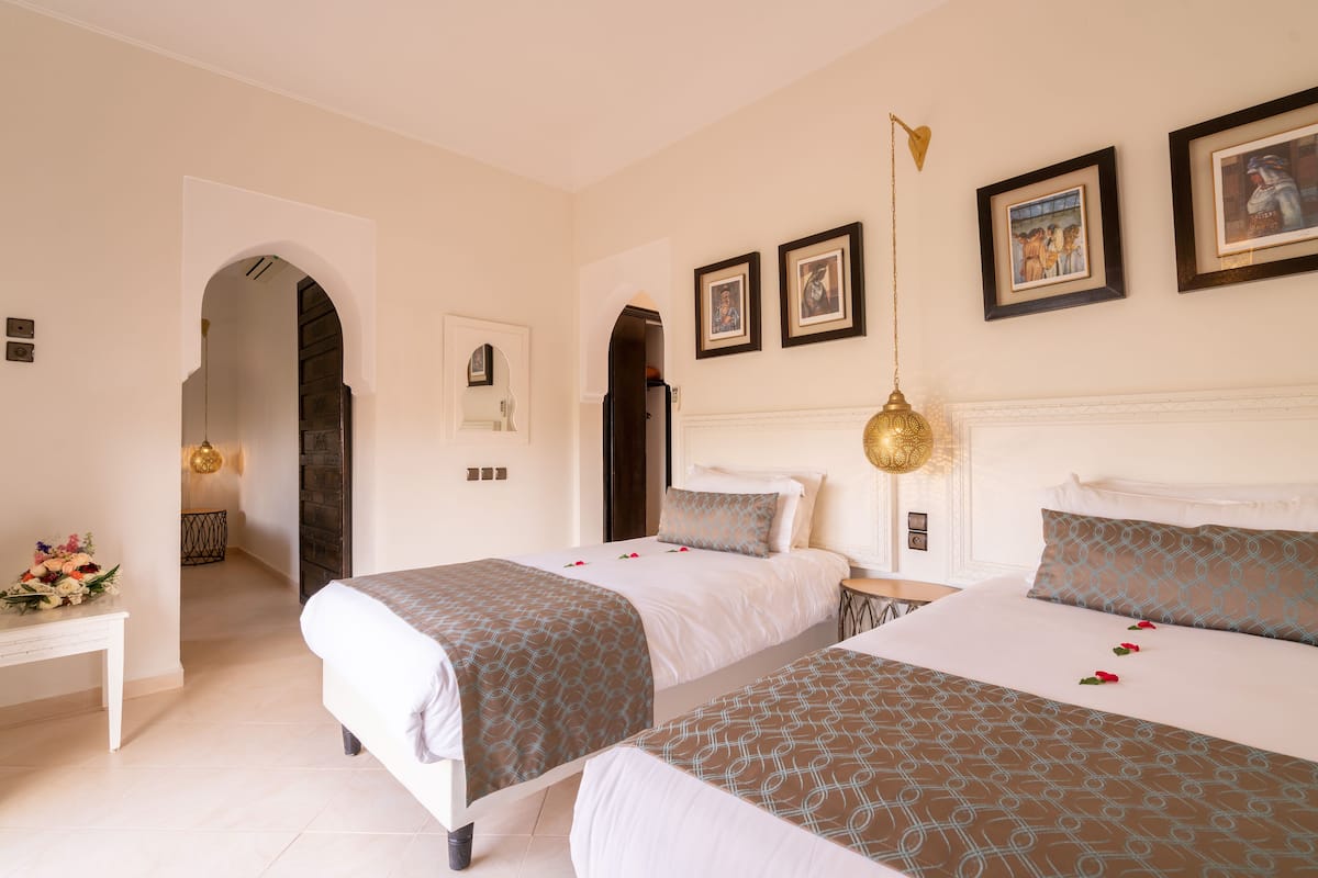 Premium bedding, minibar, in-room safe, laptop workspace