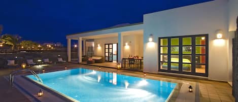 Villa (Mamma Mia 1 double + 4 twins) | Pool | Outdoor pool