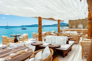 Breakfast, lunch, dinner served; beach views