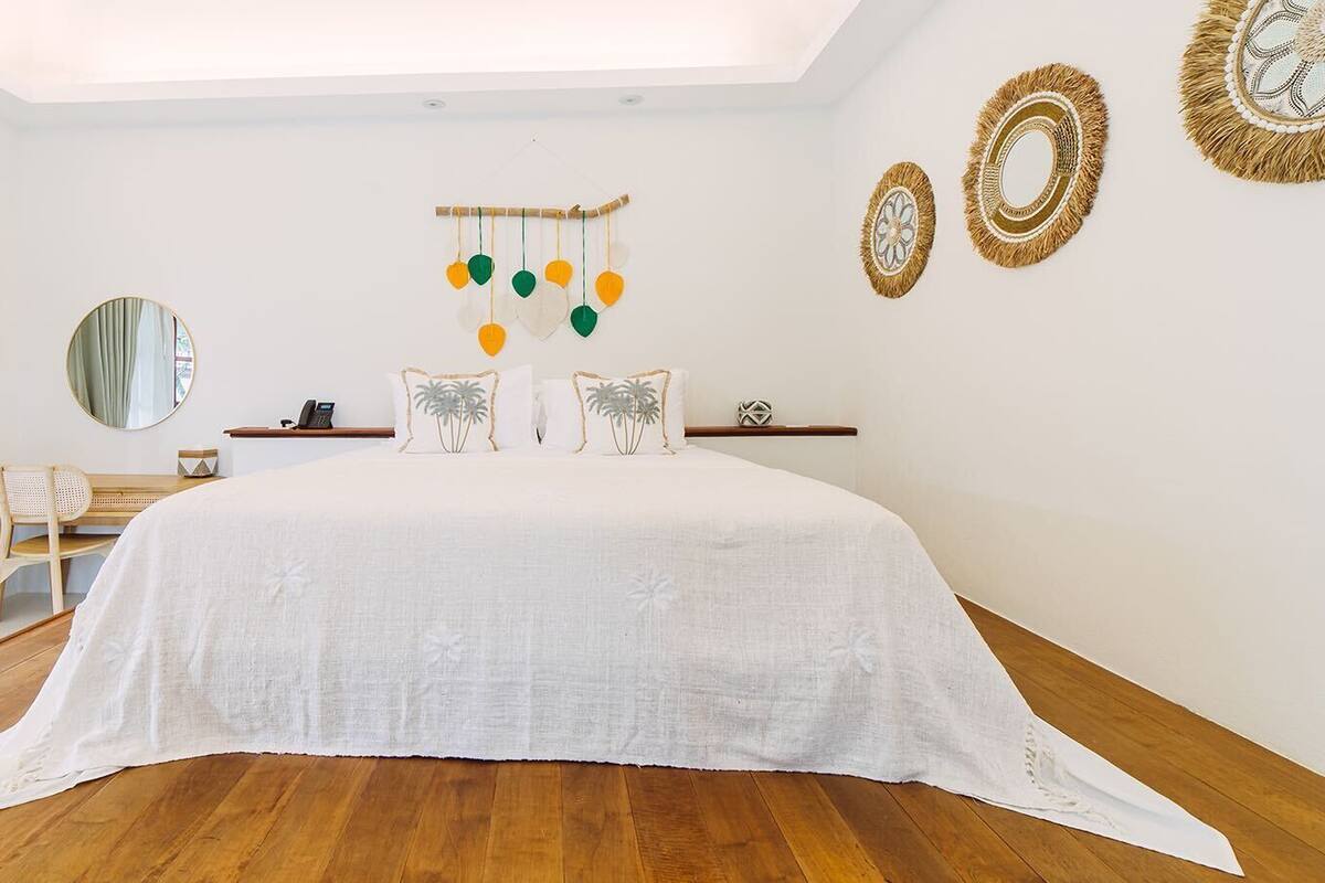 1 bedroom, premium bedding, Select Comfort beds, minibar
