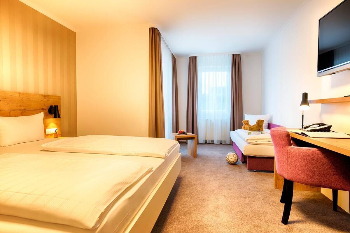 Hypo-allergenic bedding available, minibar, in-room safe, desk