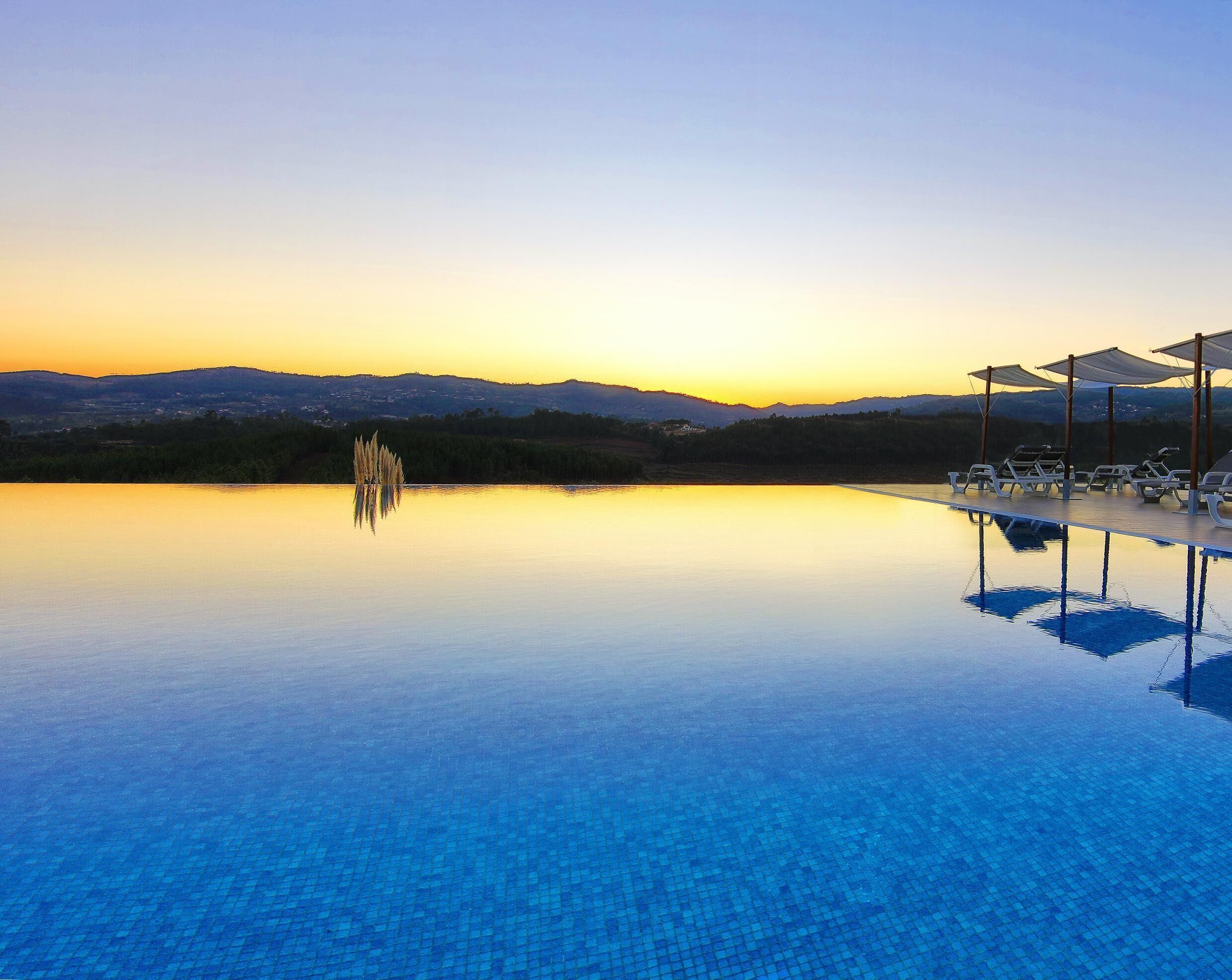 2 indoor pools, 2 outdoor pools, free cabanas, pool umbrellas