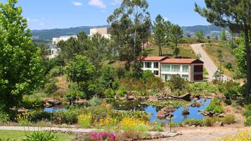 Espigueiro | Minibar, caja fuerte, escritorio y sistema de insonorización