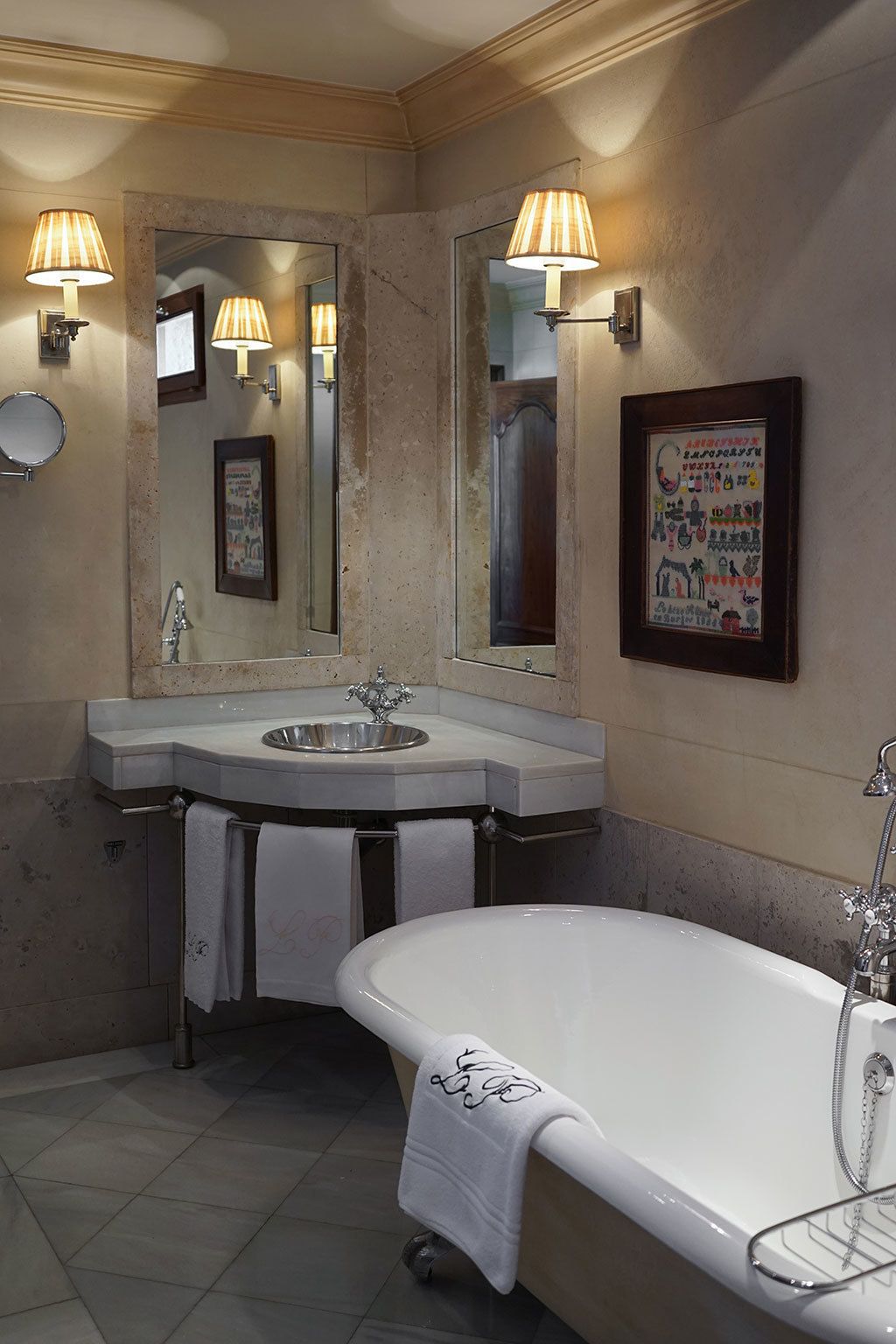 deep-soaking bathtub