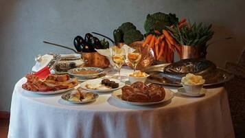 Esmorzar diari continental (18 EUR per persona)