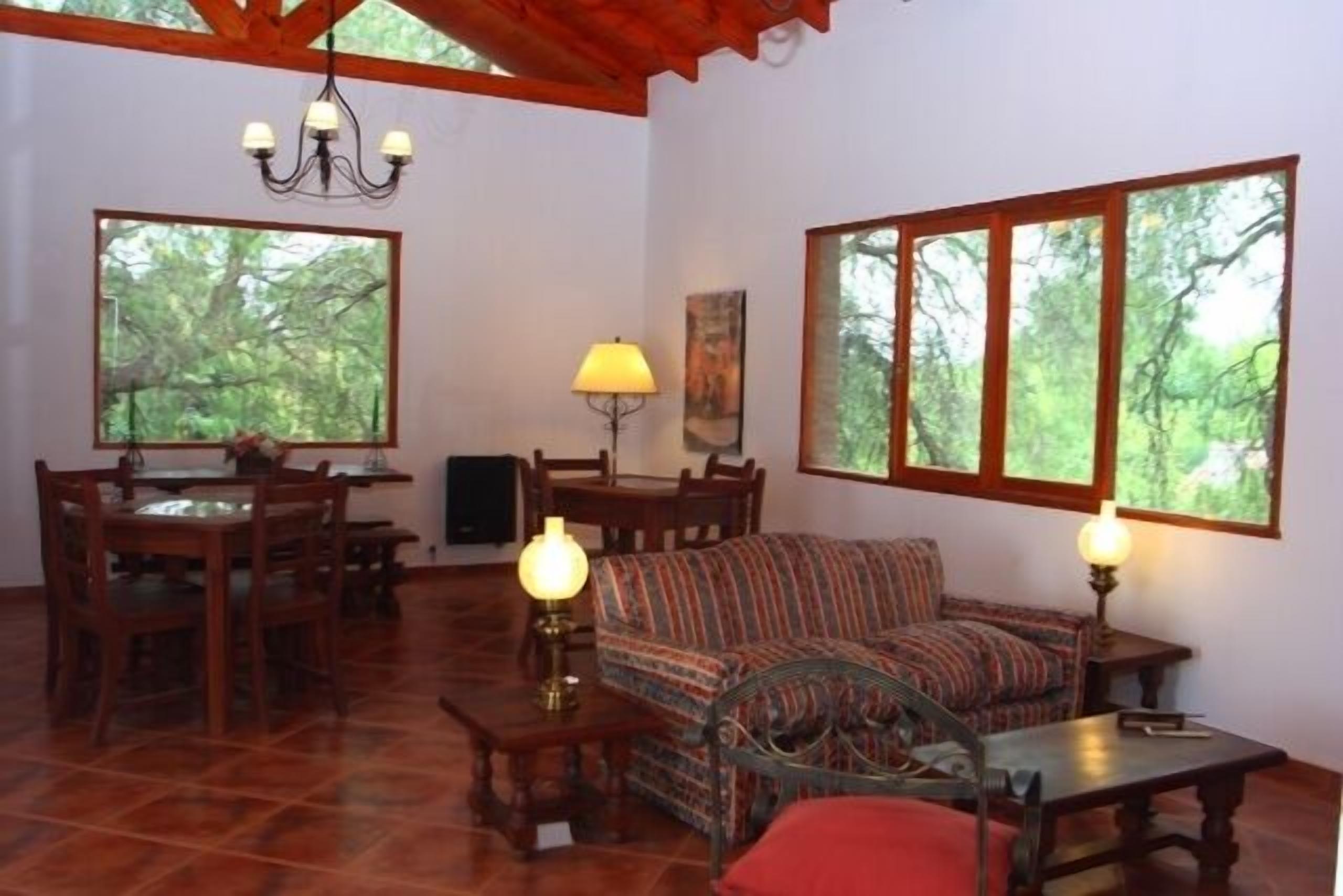 TV 21-inch có truyền hình cáp 