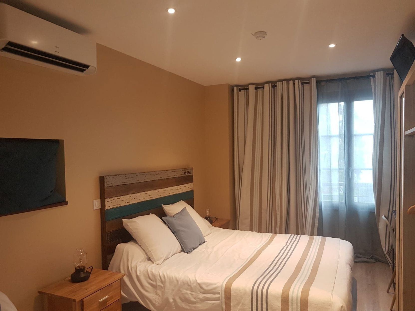 Premium bedding, Select Comfort beds, in-room safe