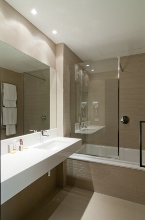 Free toiletries, hair dryer, towels - Parco dei Principi Hotel Congress & Spa (Bari)