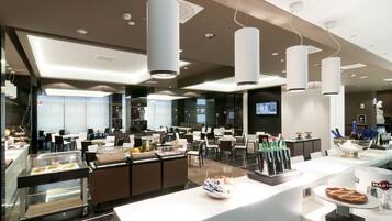 Petit déjeuner buffet compris tous les jours