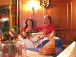 Couples’ dining