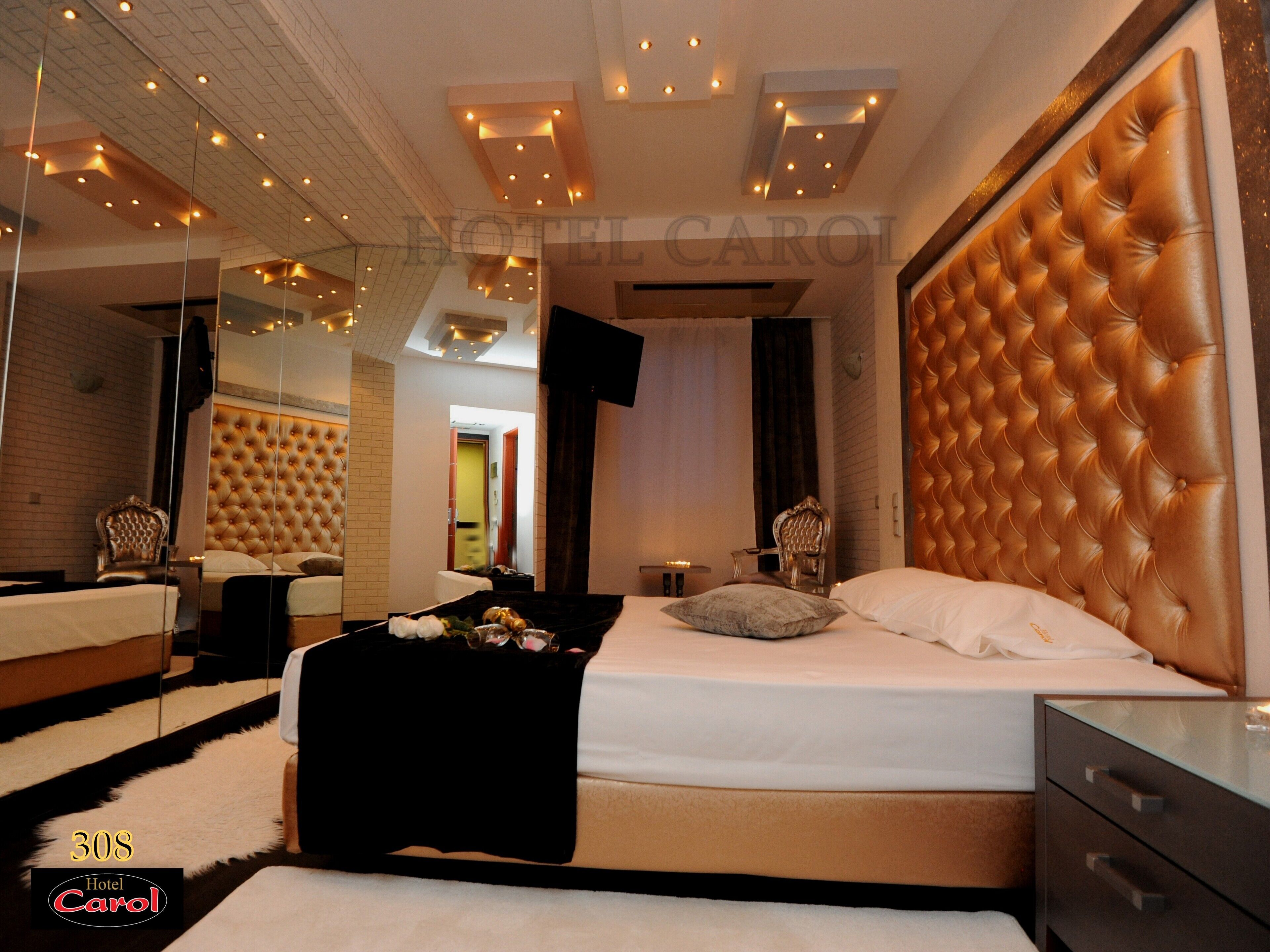 Single Room | Individually decorated, blackout curtains, soundproofing, rollaway beds