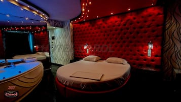 Suite Junior | Décoration personnalisée, rideaux occultants, chambres insonorisées