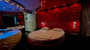 ジュニア スイート | 客室ごとに異なる装飾、遮光カーテン、防音設備、可動式ベッド