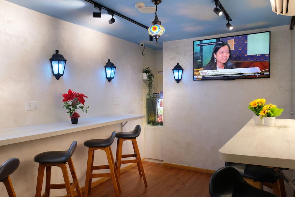 Sandpiper Hotel